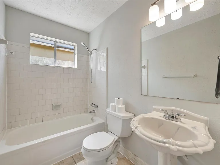 2505 Ironclad Dr — Photo 21