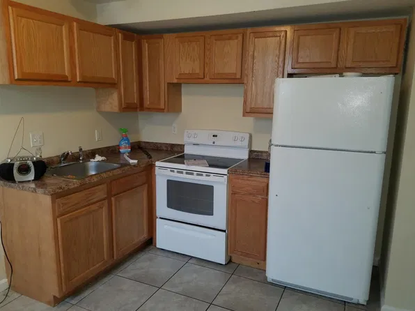 79 Congress Ave APT 1, Waterbury, CT 06708