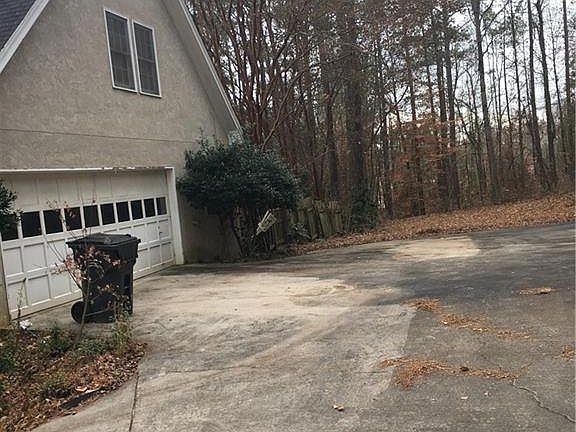2nd image of 5071 Greystone Pl
