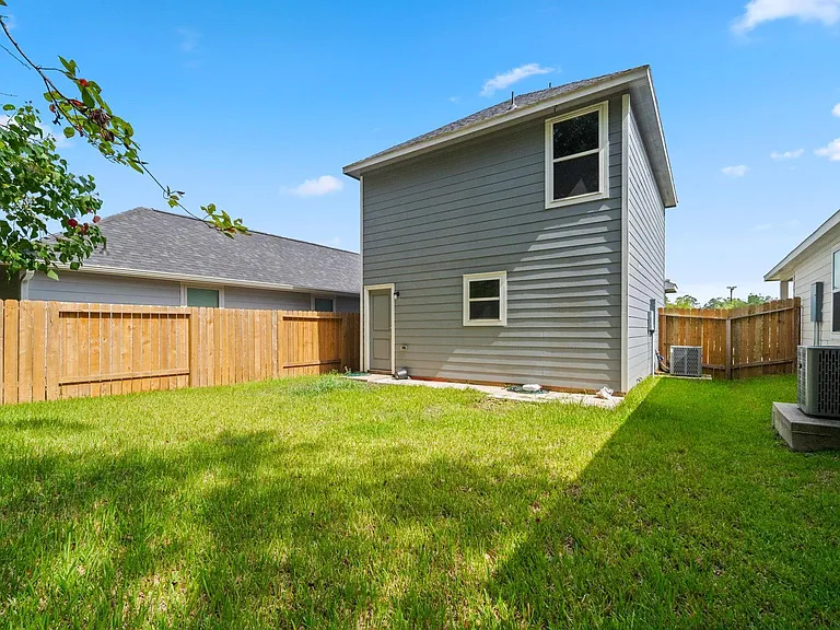 16842 Marie Village Dr — Photo 18