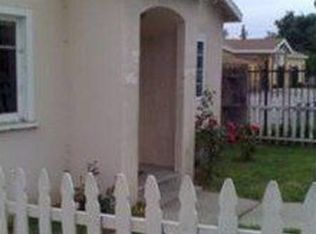 176 E Woodbury Rd, Altadena, CA 91001