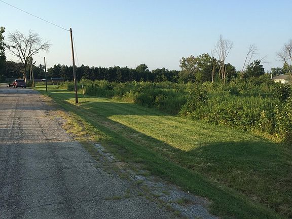 4th image of 2390 Hoover Rd