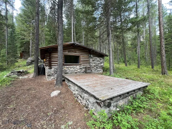 385 Cascade Creek Rd, Gallatin Gateway, MT 59730