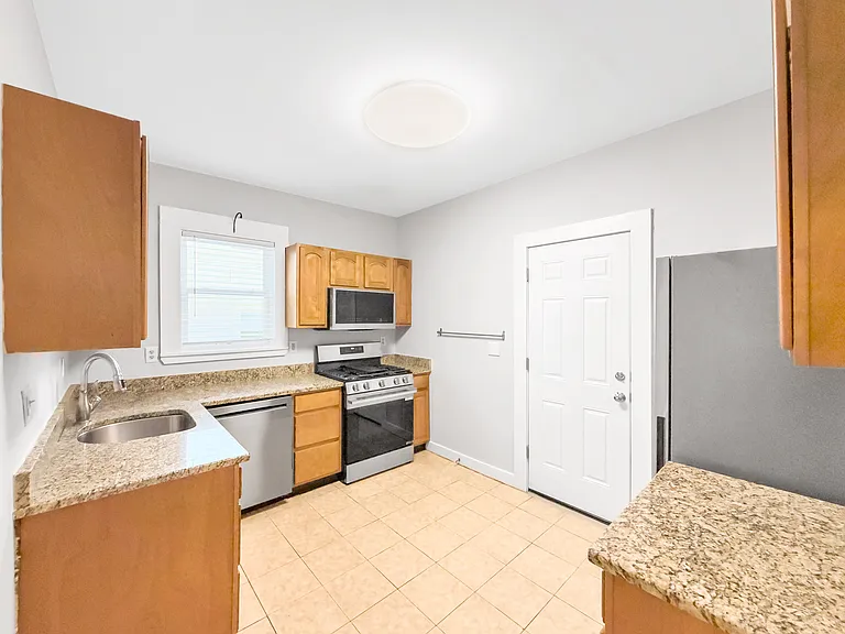 41 Child St #2A — Photo 11
