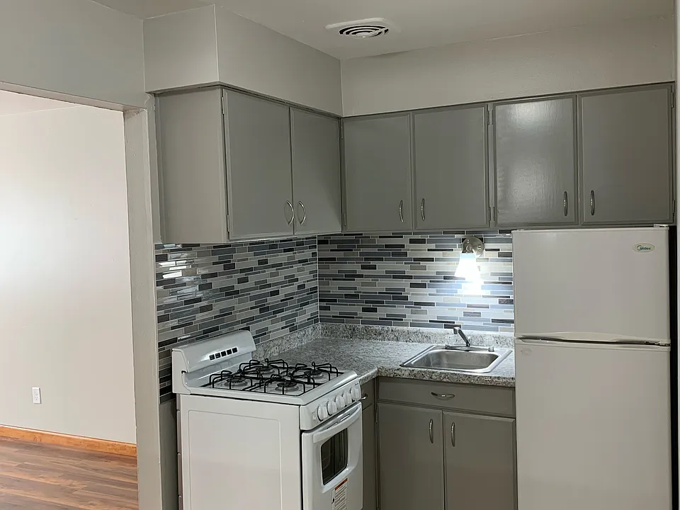 Eastside Farwell Apartments