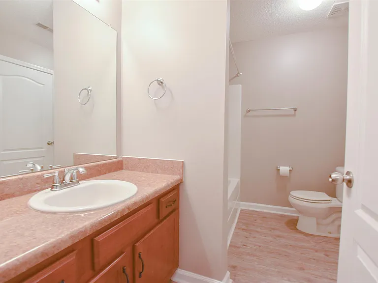 513 Patriot Park Ct #A — Photo 10