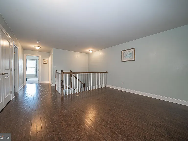 3701 Parris Blvd — Photo 40