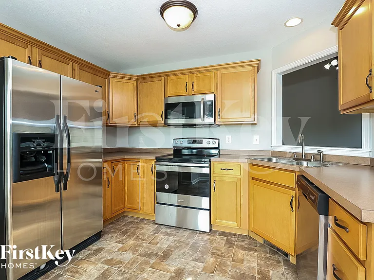 993 Glenhurst Way — Photo 7