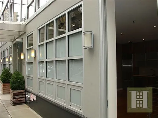 Rented by Halstead Real Estate | media 7