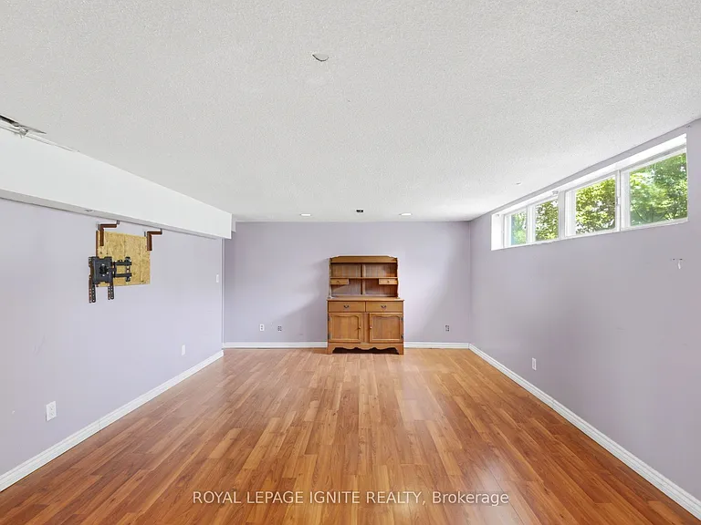 18 Gloaming Dr #BASEMENT — Photo 9
