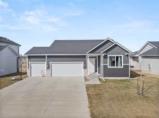 3904 NE 8th St, Ankeny, IA 50021