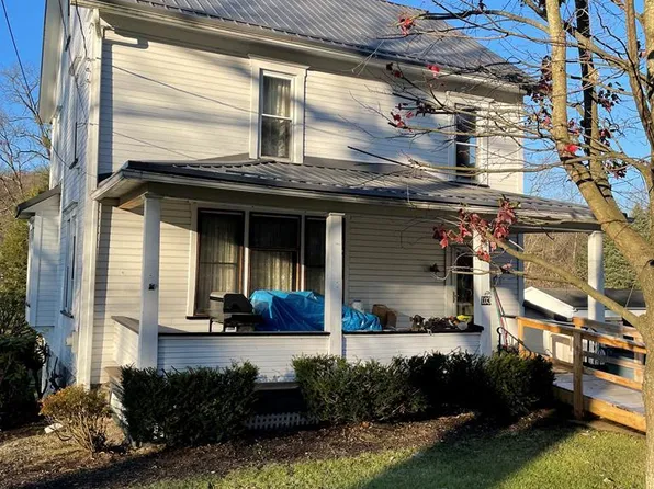 103 Oak St, Hollsopple, PA 15935