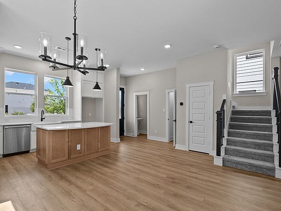 The Edmond - Kitchen