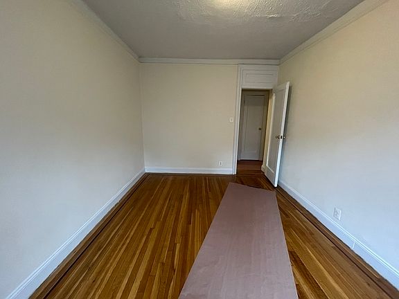 5th image of 248 Cumberland St #2088