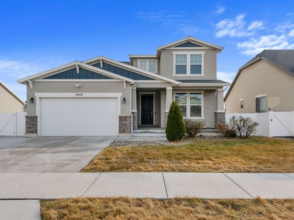 1553 W Brookview Dr