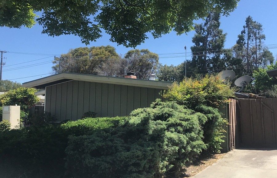 2nd image of 218 Velvetlake Dr