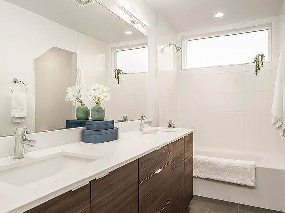 4th image of 2455 Wickstrom Place SW