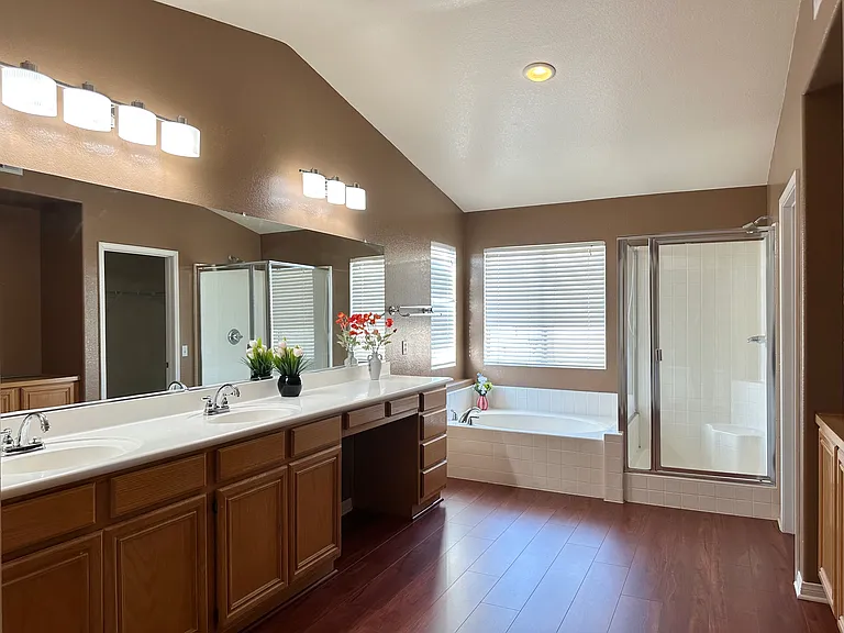 33854 Channel St — Photo 12