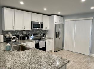 4270 Jack Frost Ct APT 5, Naples, FL 34112