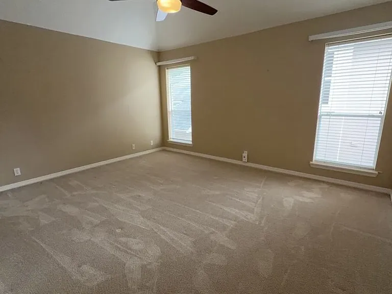 16410 Emilia Ct — Photo 11