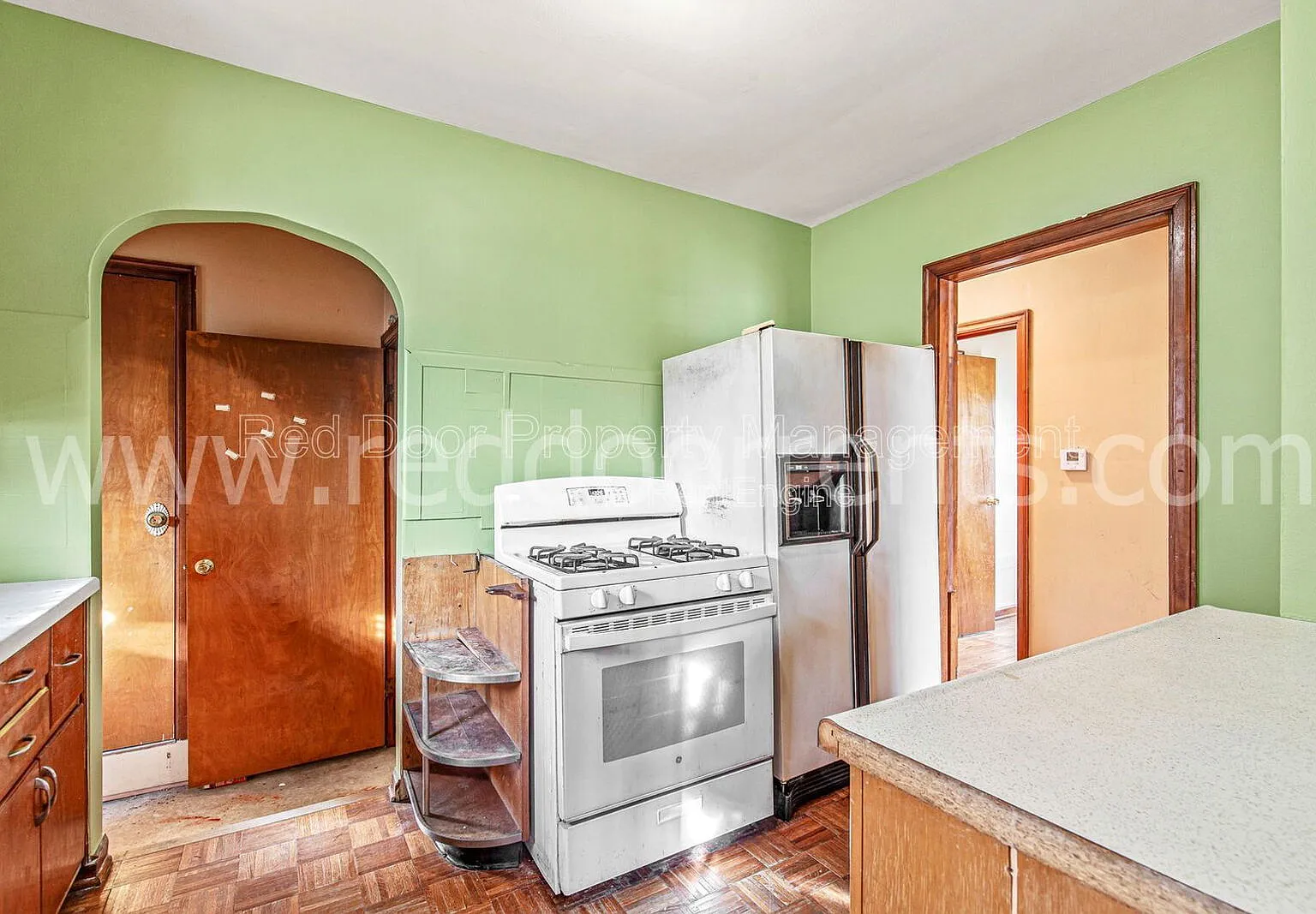 3 bed, 2.0 bath, 2980 sqft, $1,595 — Photo 3