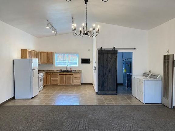 4th image of 1700 Cagua Dr NE