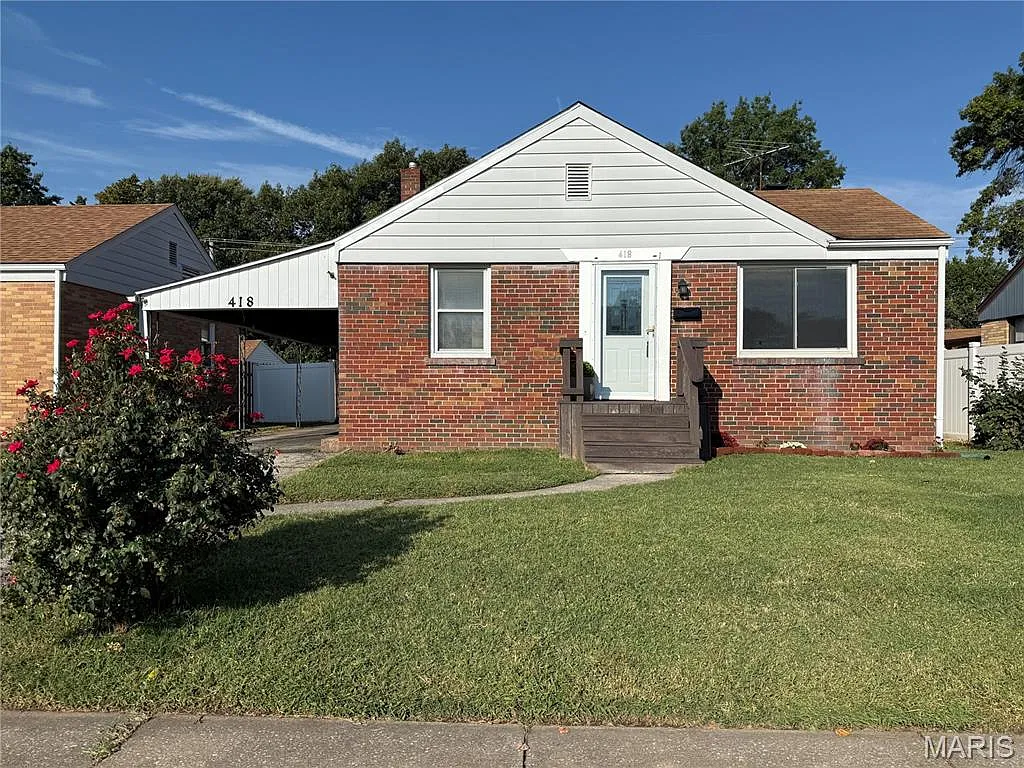 418 Reller St photo 1