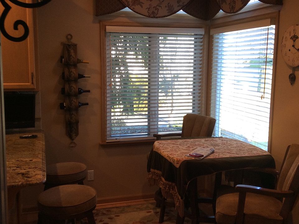 Kitchen nook or eating space