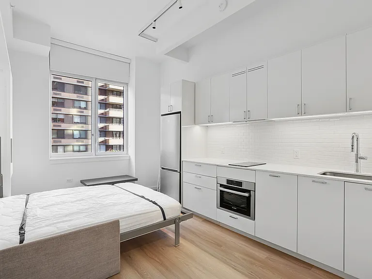 266 W 96th St #510 — Photo 4