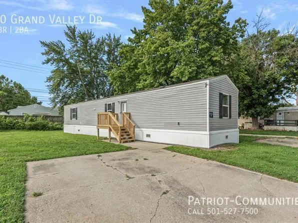 20 Grand Valley Dr, Springfield, IL 62702