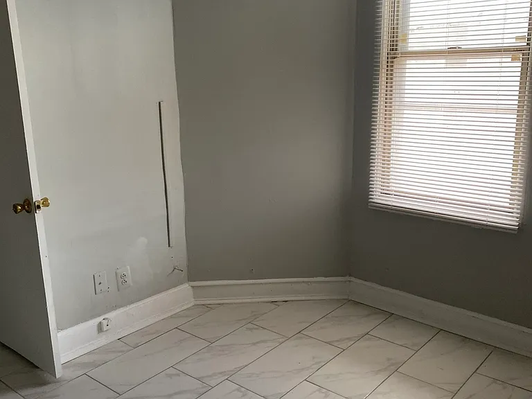 1734 Master St #2F — Photo 2