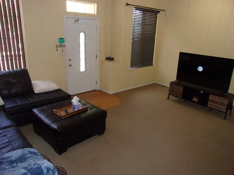1456 Courtyard Hts — Photo 7