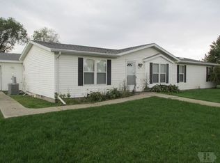 101 Evergreen Dr, Lake City, IA 51449