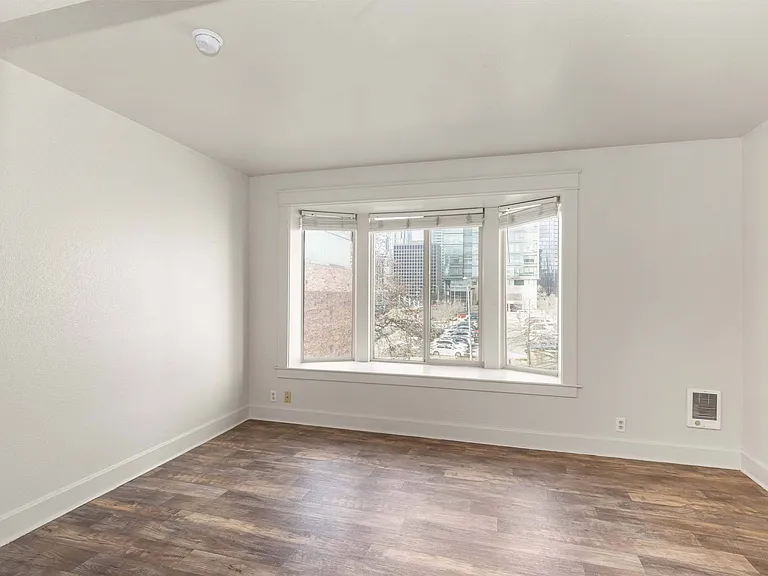 Zindorf Apartments — Photo 14