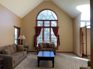 3414 Bridlewood Ln, Terre Haute, IN 47802
