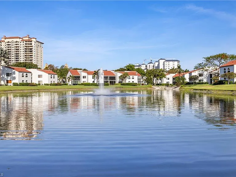 565 Beachwalk Cir #T-102 — Photo 6