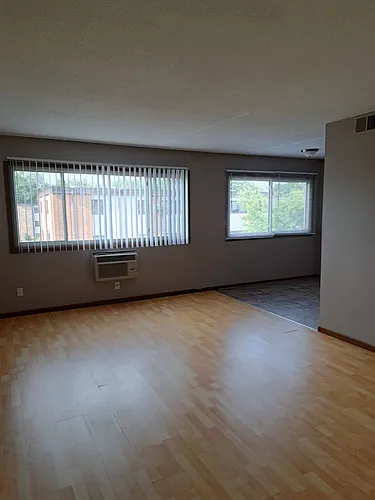 191 Island Park Dr NE Photo 1