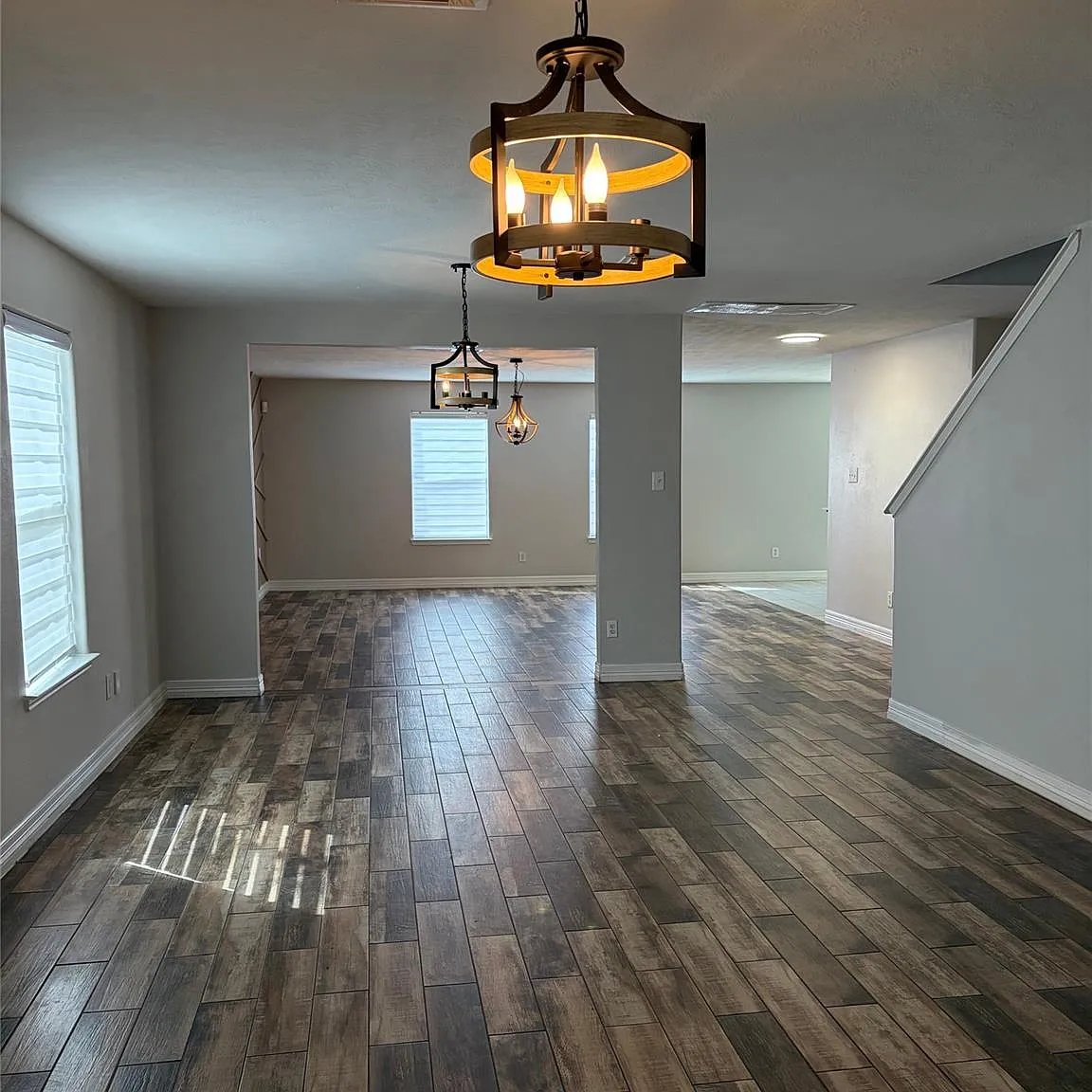 5 bed, 3.0 bath, 3483 sqft, $2,700 — Photo 2
