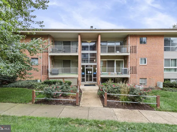 3716 N Rosser St Suite 3716-204, Alexandria, VA 22311