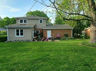 2009 E Eastman Ct, Arlington Heights, IL