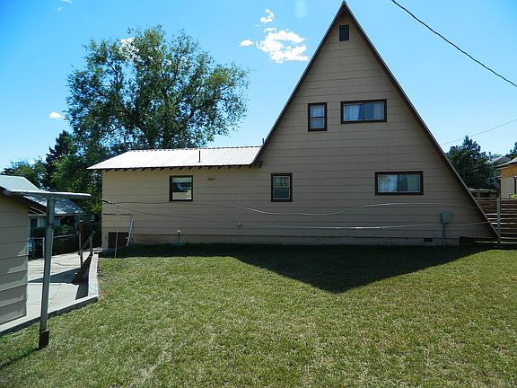4th image of 2121 Main St