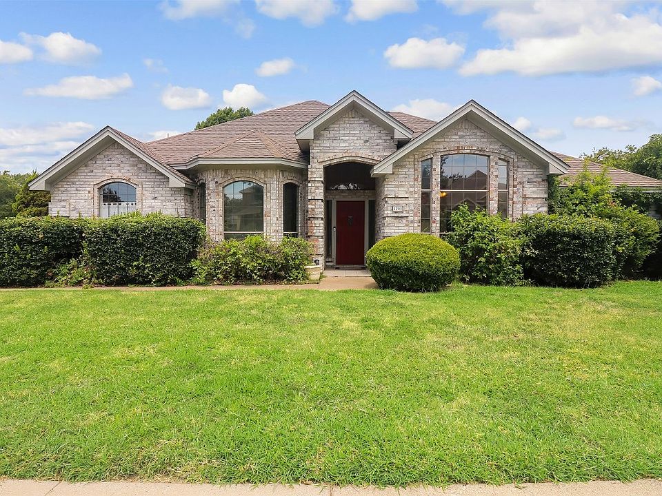 1st image of 1201 Oakgrove Ln