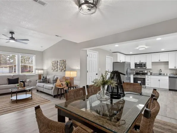 1209 Santeetlah Ave, Chesapeake, VA 23325