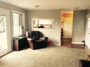 1955 Carter Ln, Springfield, OR 97477