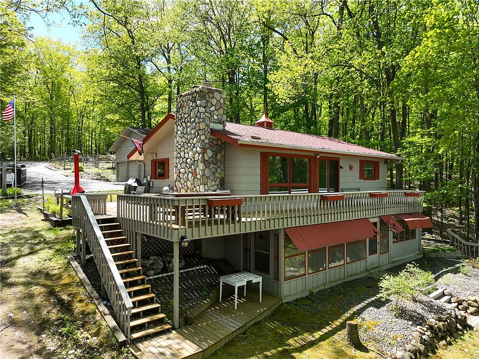 1st image of 12272 Ewig Road N