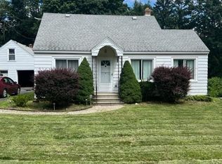 3 Lawrence St, Cohoes, NY 12047