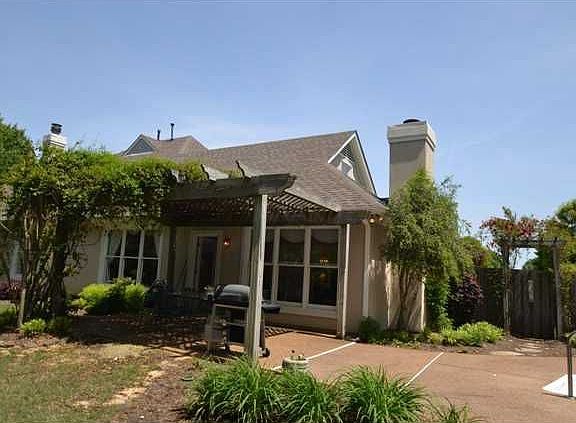 Enjoy this great Arbor!!