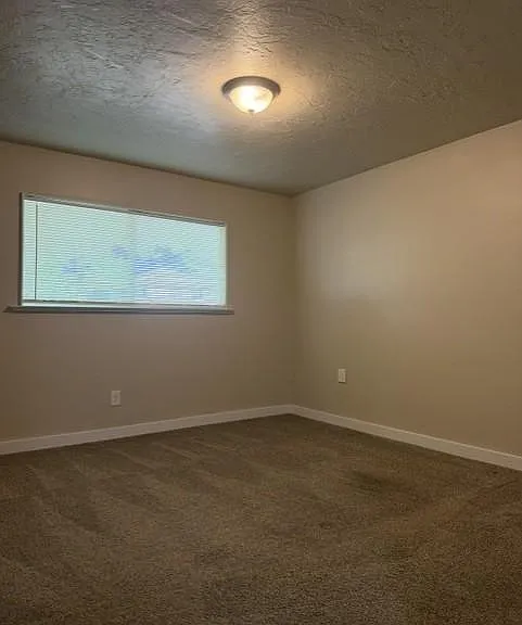 965 SW Lincoln Rd — Photo 8