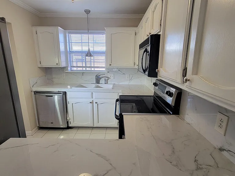 9007 Highland Rd #34 — Photo 5