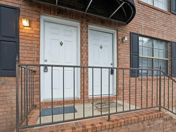 1809 Reservoir Rd, Little Rock, AR 72227